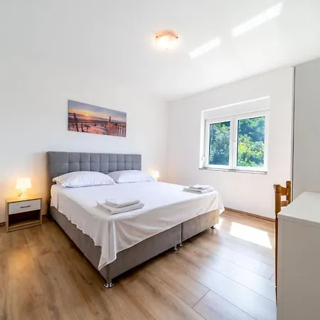 Apartament Blagdan