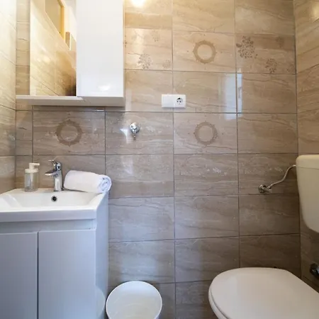 Apartament Blagdan Palit